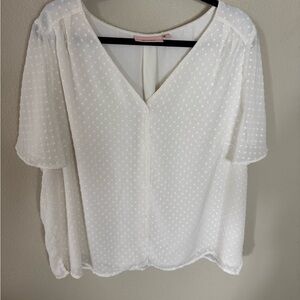 EVRI White Swiss Dot Blouse 1X Flutter Sleeve